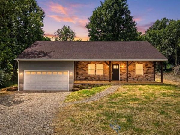 39 Cherry Hill Court , Howard, OH 43028