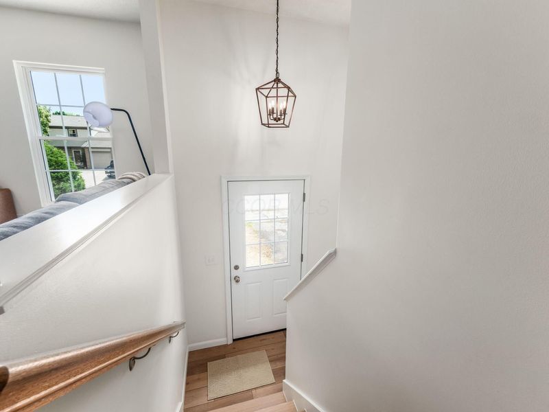 3975 Leather Stocking Trail, Columbus, OH 43230 Photo 4