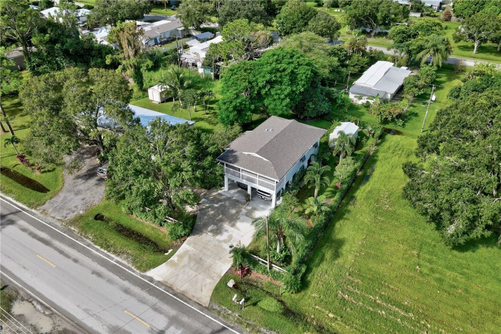 184 S Willow Street, Fellsmere, FL 32948 Photo
