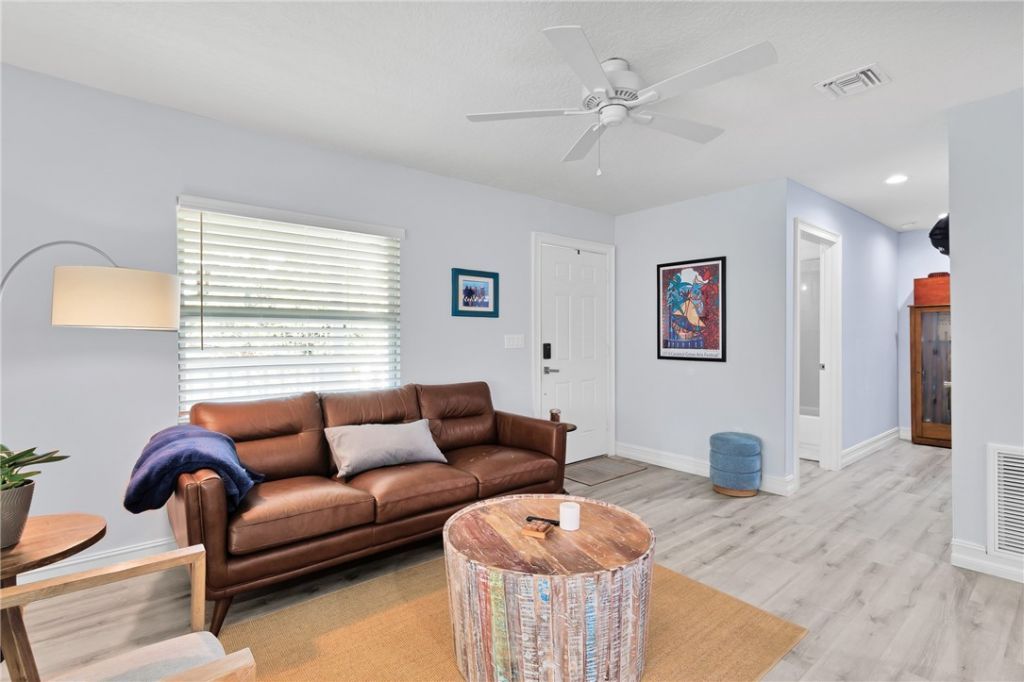184 S Willow Street, Fellsmere, FL 32948 Photo