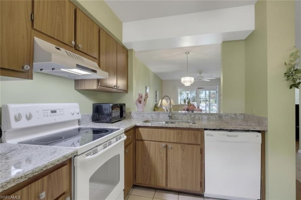 1025 Foxfire Ln, Unit 110, Naples, FL 34104 Photo