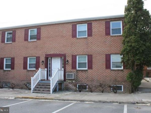 31 CENTER SQUARE , Unit 2, NEW OXFORD, PA 17350