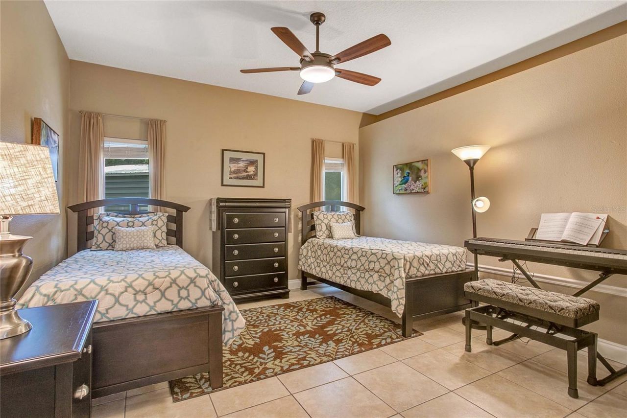19616 Livingston Avenue, Lutz, FL 33559 Photo