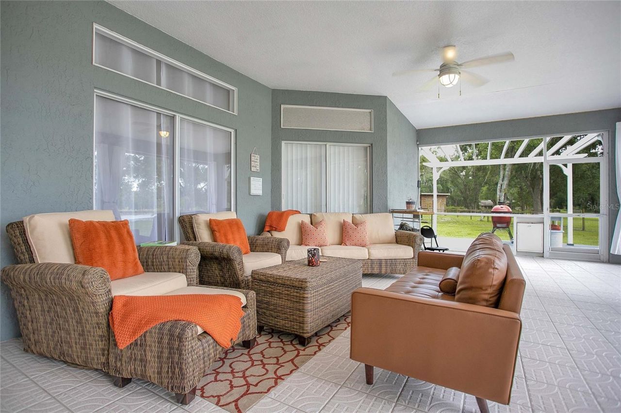 19616 Livingston Avenue, Lutz, FL 33559 Photo