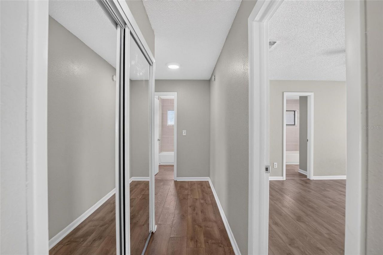 1206 Sail Way , Valrico, FL 33594 Photo