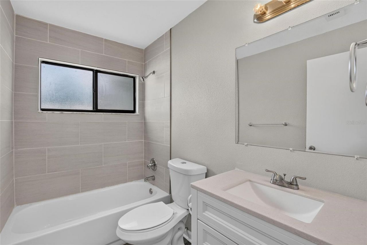 1206 Sail Way , Valrico, FL 33594 Photo