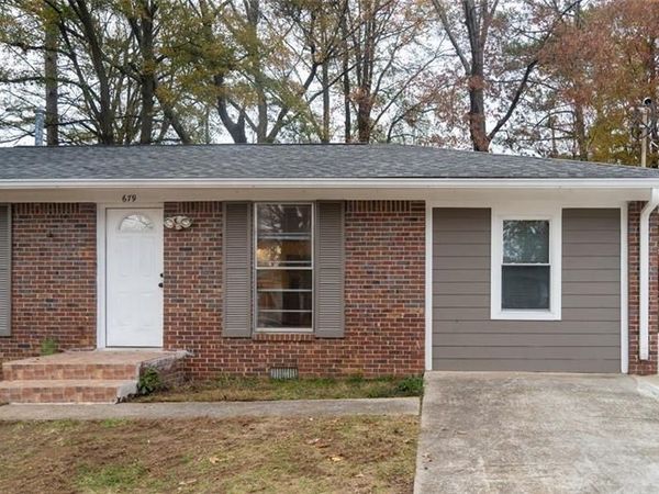 679 Winchester Lane , Norcross, GA 30071