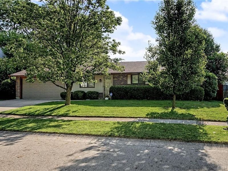 7422 Dial Drive, Huber Heights, OH 45424 Photo 4