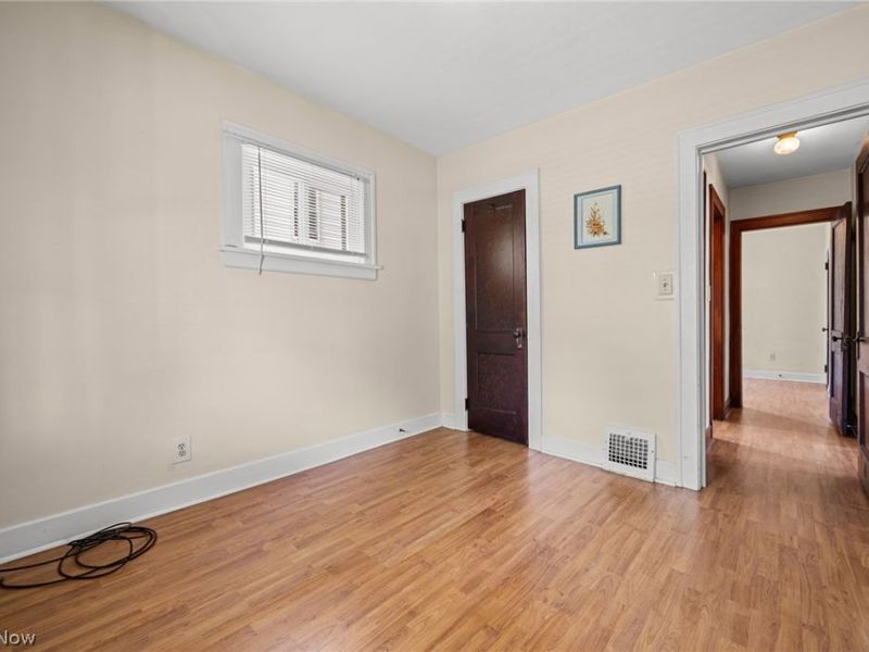 14104 Carrydale Avenue, Cleveland, OH 44111 Photo 13