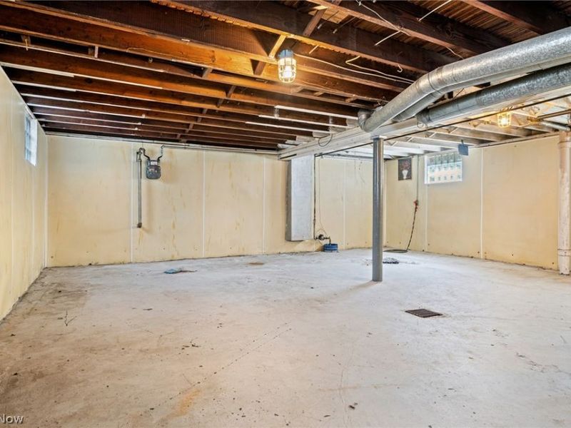 14104 Carrydale Avenue, Cleveland, OH 44111 Photo 22