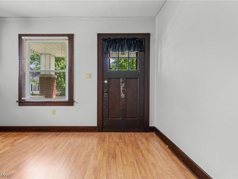 14104 Carrydale Avenue, Cleveland, OH 44111 Photo 4