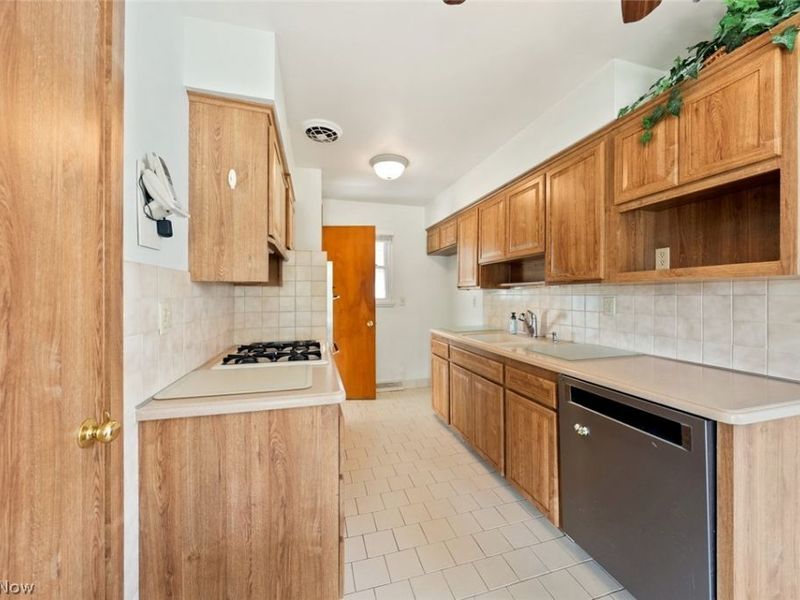 6130 Smith Road, Brook Park, OH 44142 Photo 11