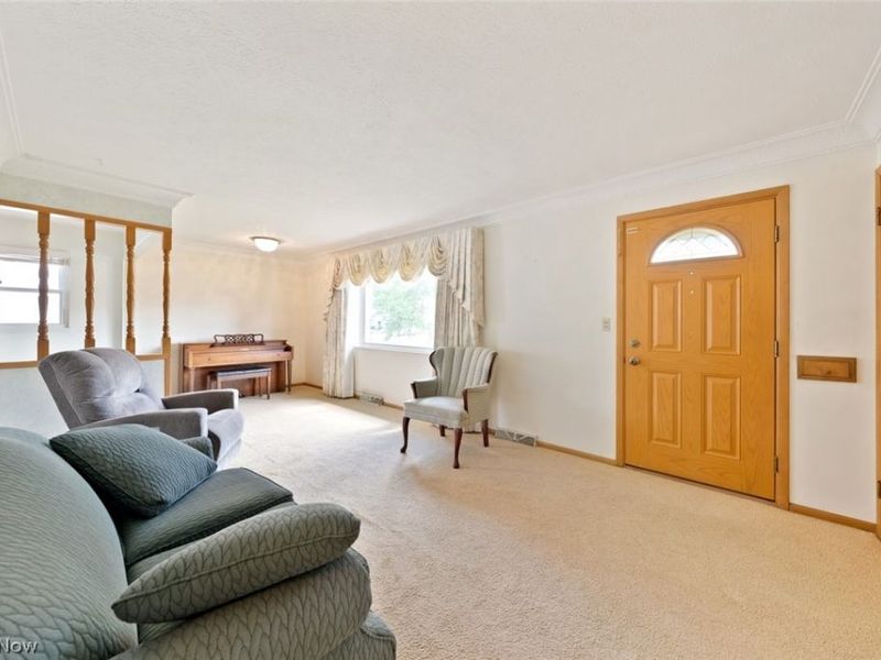 6130 Smith Road , Brook Park, OH 44142 Photo 4