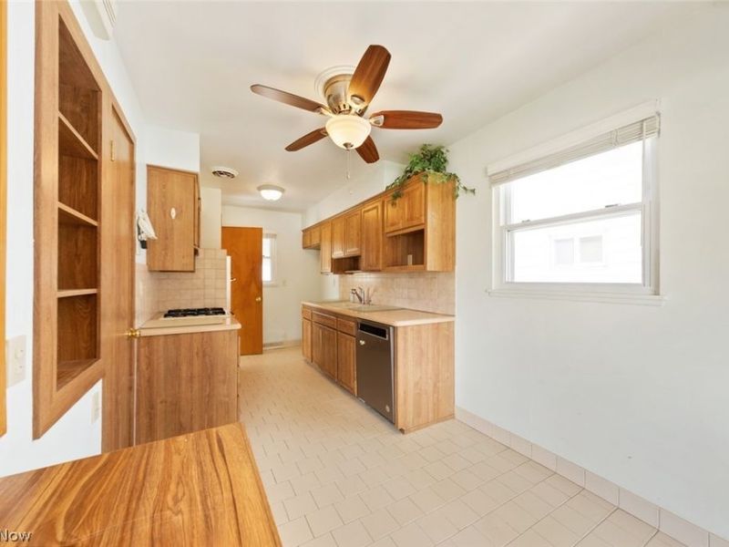 6130 Smith Road, Brook Park, OH 44142 Photo 8