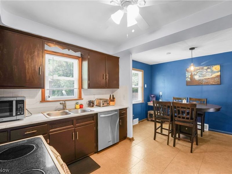 2313 Lorimer Road , Cleveland, OH 44134 Photo 10