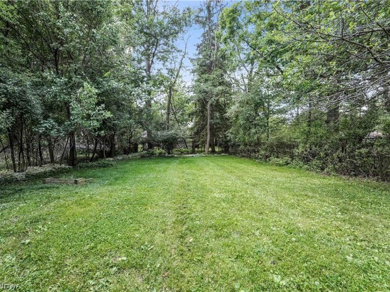 2313 Lorimer Road , Cleveland, OH 44134 Photo 49