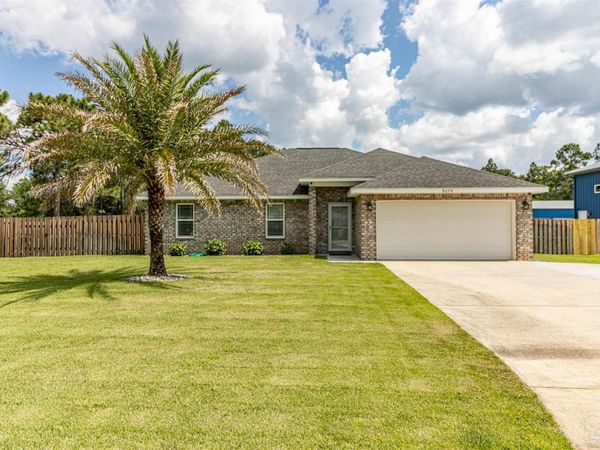8270 Molina St, Navarre, FL 32566