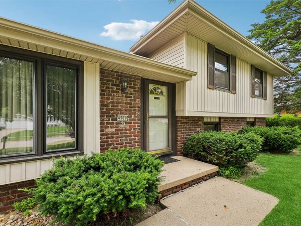 4500 73rd Street, Urbandale, IA 50322