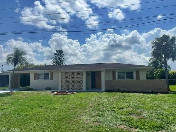 16 Greenwood AVE , LEHIGH ACRES, FL 33936