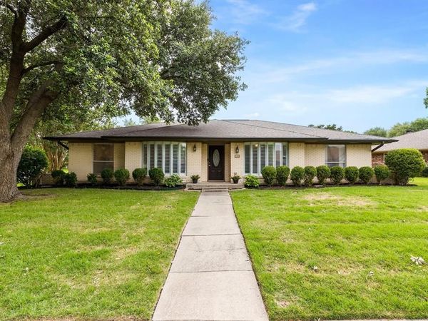 1809 Greenway Drive, Plano, TX 75075