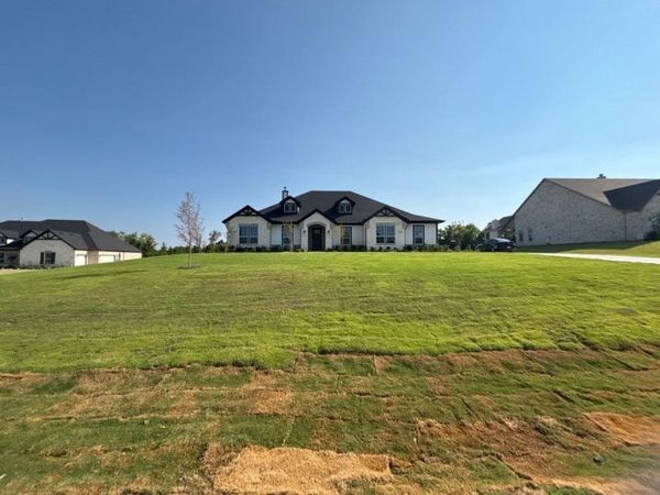 411 Indian Creek Road, Van Alstyne, TX 75495