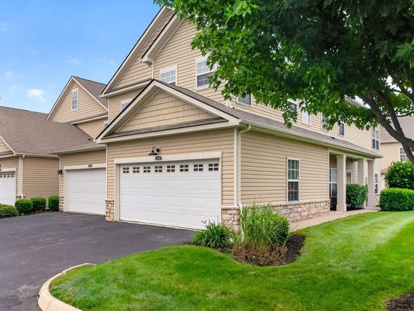 1426 Carylake Circle , Columbus, OH 43240