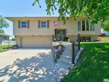 5623 S 113th Street, Omaha, NE 68137