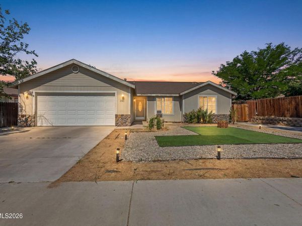 161 Rosecrest Drive, Fernley, NV 89408