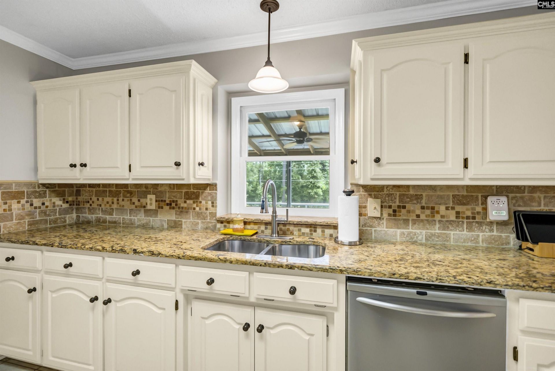 132 Platinum Drive Photo 17