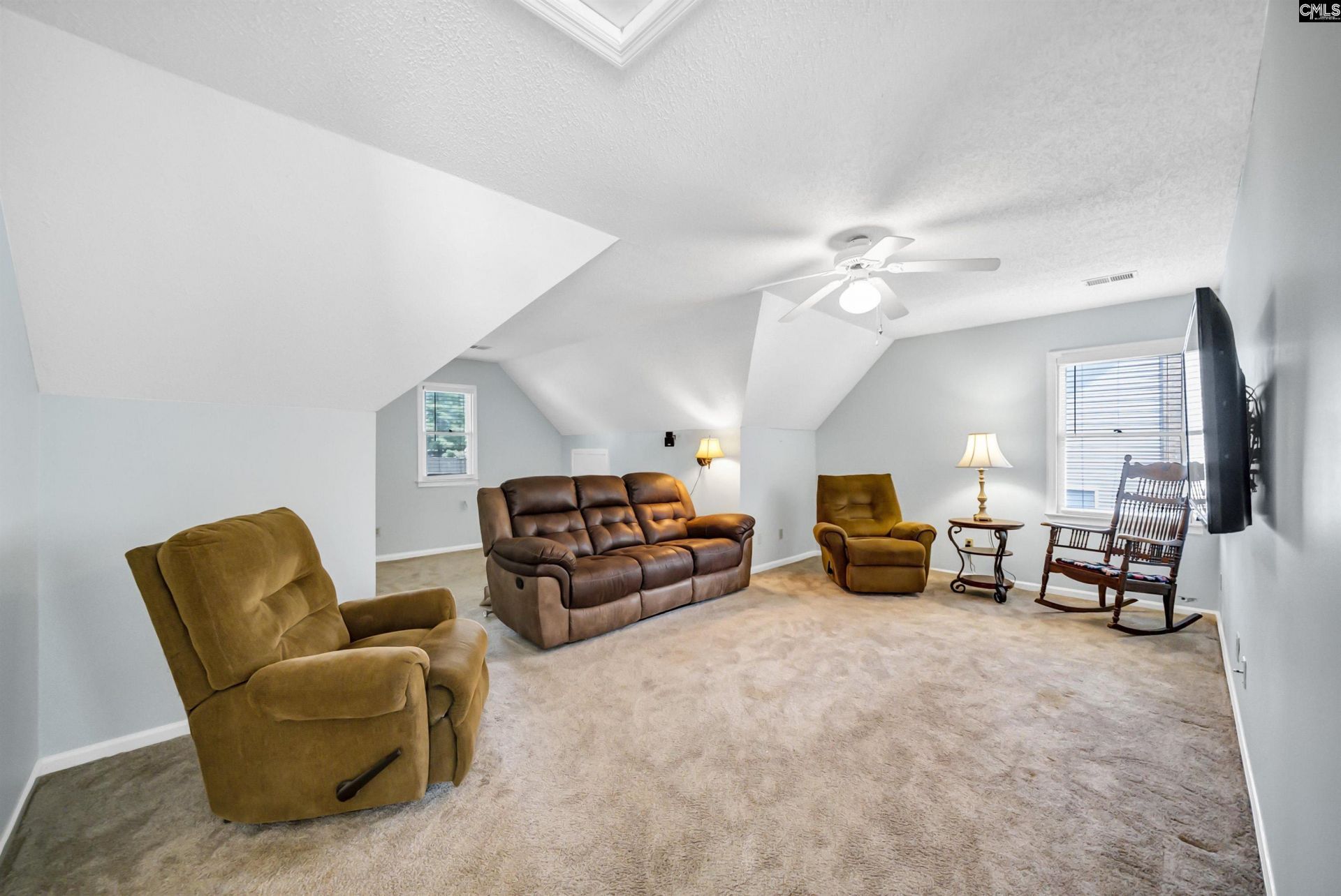 132 Platinum Drive Photo 43