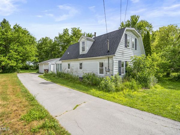 13110 Bishop Road , Bowling Green, OH 43402