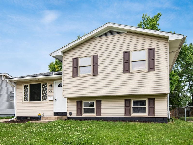 2498 Newburgh Drive , Columbus, OH 43219 Photo 2