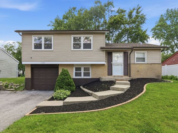 17690 HILLCREST Drive , Country Club Hills, IL 60478