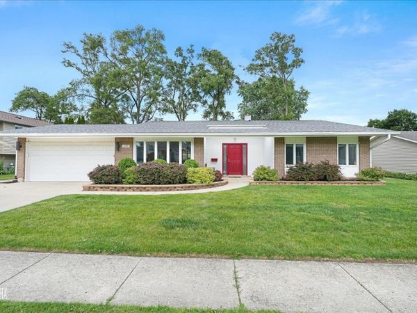 6509 Taylor Drive , Woodridge, IL 60517