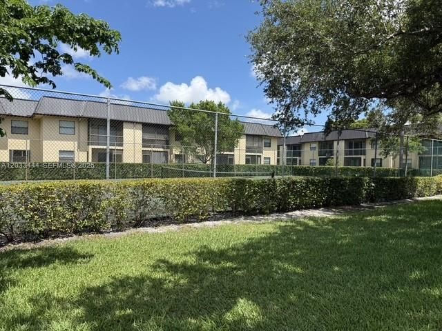 9220 NW 1st St, Unit 101, Pembroke Pines, FL 33024 Photo