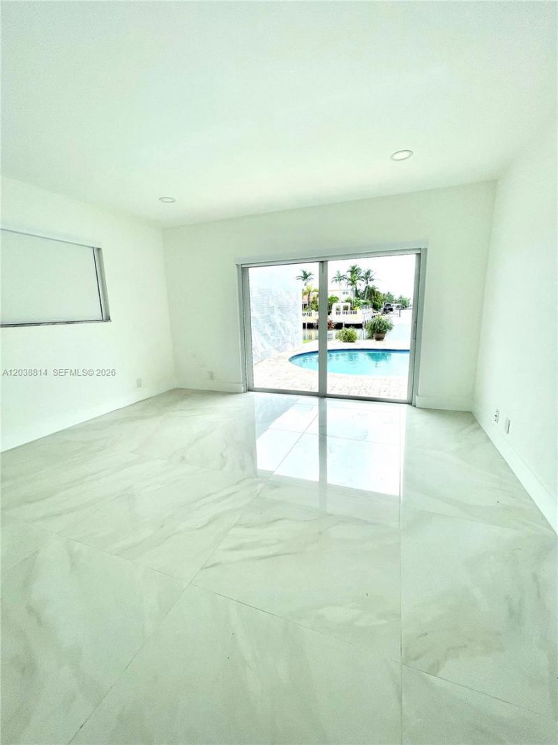 5721 Bayview Dr , Fort Lauderdale, FL 33308 Photo