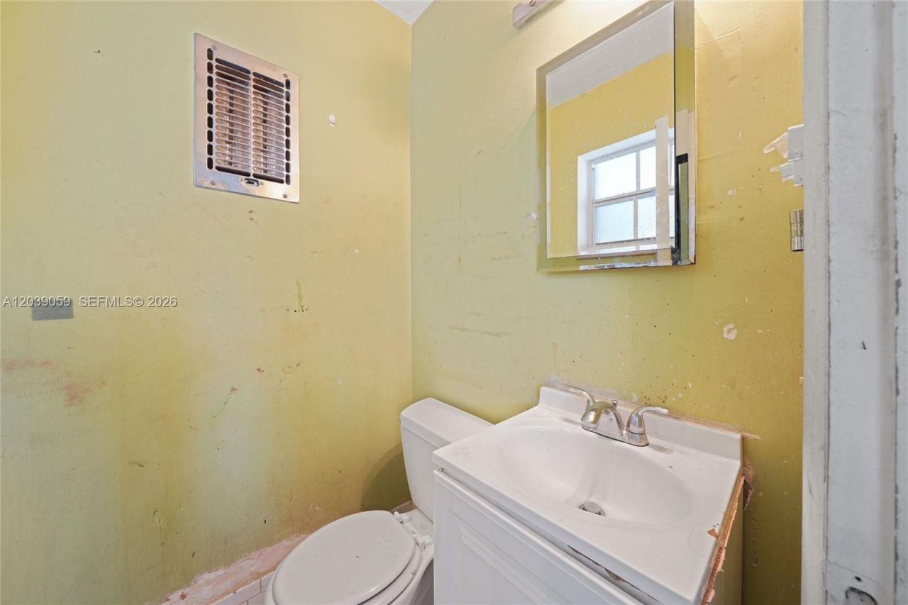10051 SW 13th Ter, Miami, FL 33174 Photo