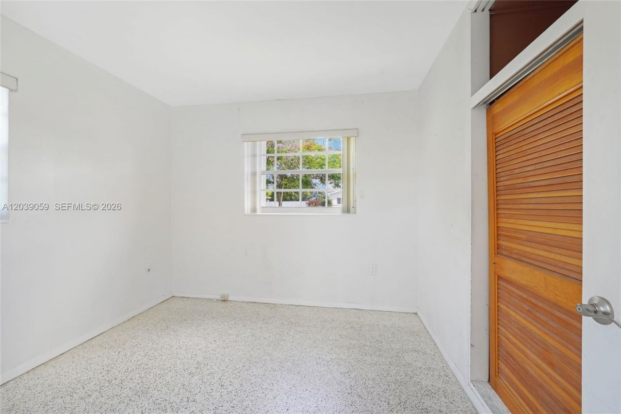 10051 SW 13th Ter, Miami, FL 33174 Photo