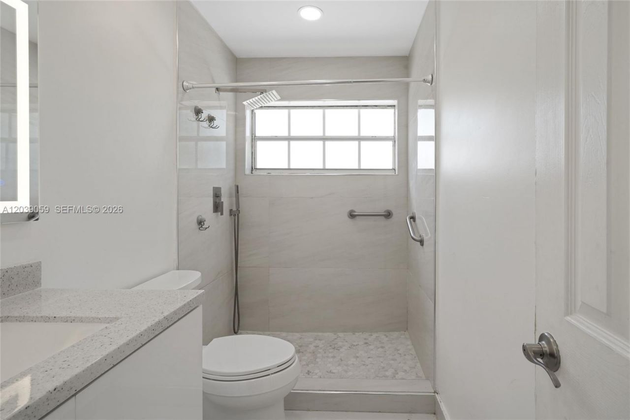 10051 SW 13th Ter, Miami, FL 33174 Photo