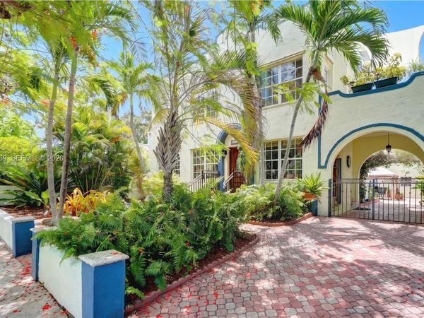 1642 SW 12th St , Miami, FL 33135