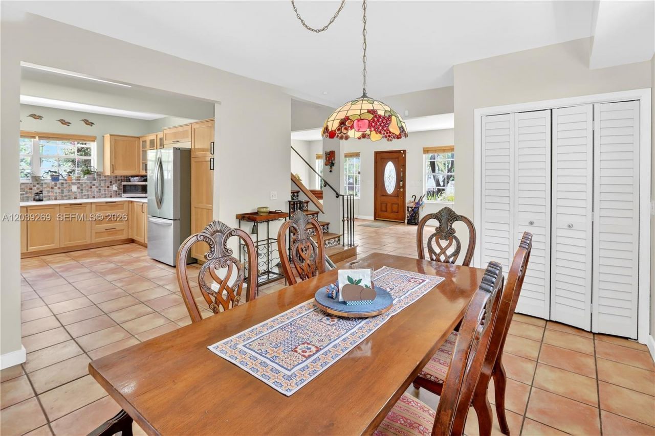 1642 SW 12th St , Miami, FL 33135 Photo