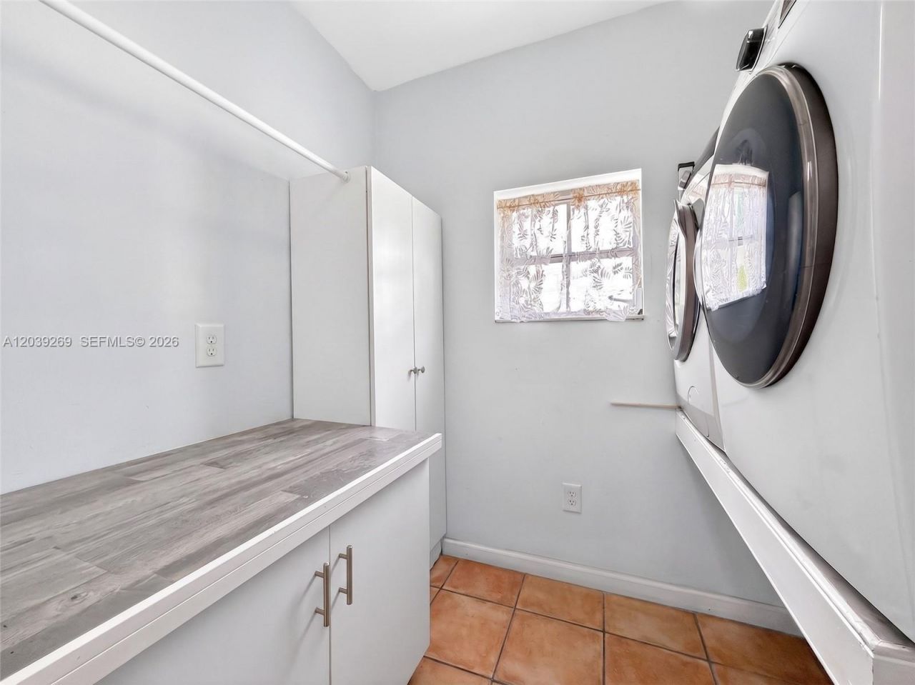 1642 SW 12th St , Miami, FL 33135 Photo
