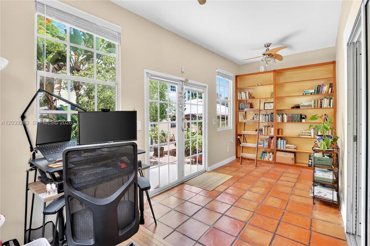1642 SW 12th St , Miami, FL 33135 Photo