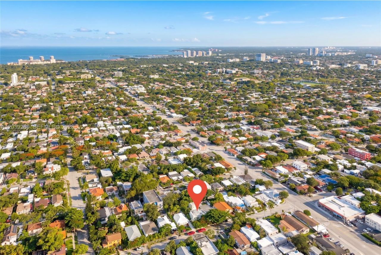 1642 SW 12th St , Miami, FL 33135 Photo