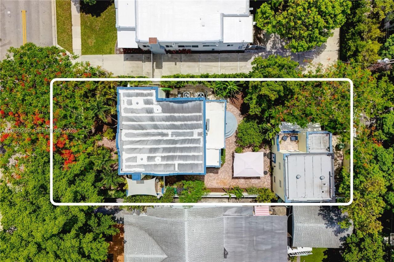 1642 SW 12th St , Miami, FL 33135 Photo