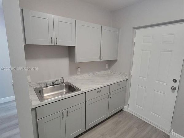 1740 NW 1st Pl , Unit 5, Miami, FL 33136