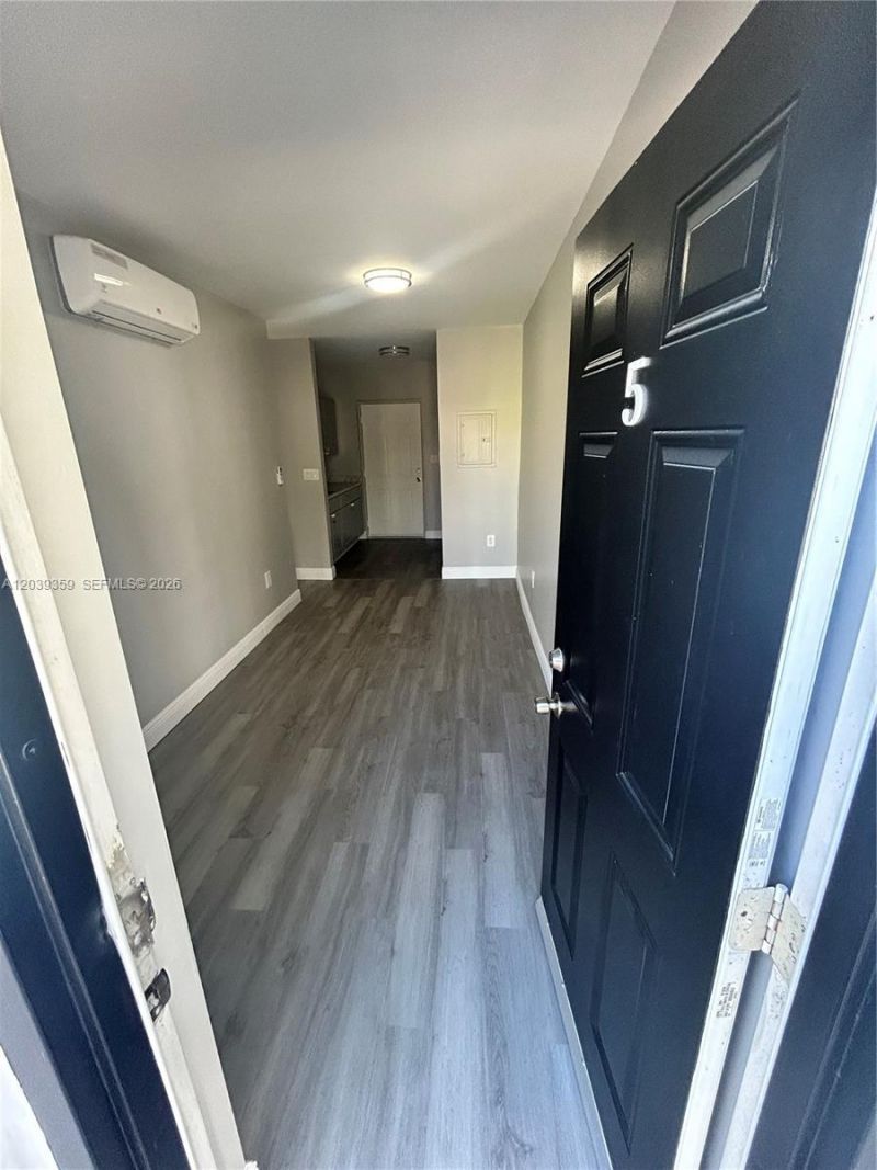 1740 NW 1st Pl, Unit 5, Miami, FL 33136 Photo