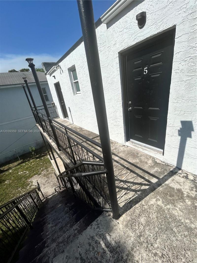1740 NW 1st Pl, Unit 5, Miami, FL 33136 Photo