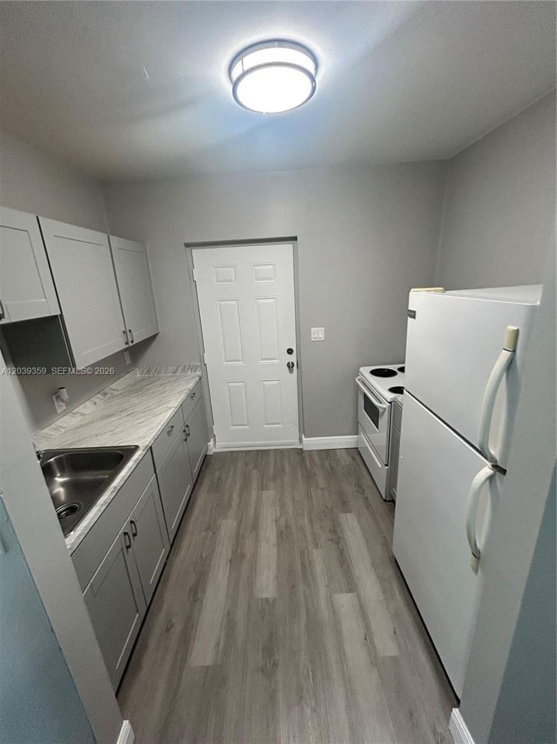 1740 NW 1st Pl, Unit 5, Miami, FL 33136 Photo