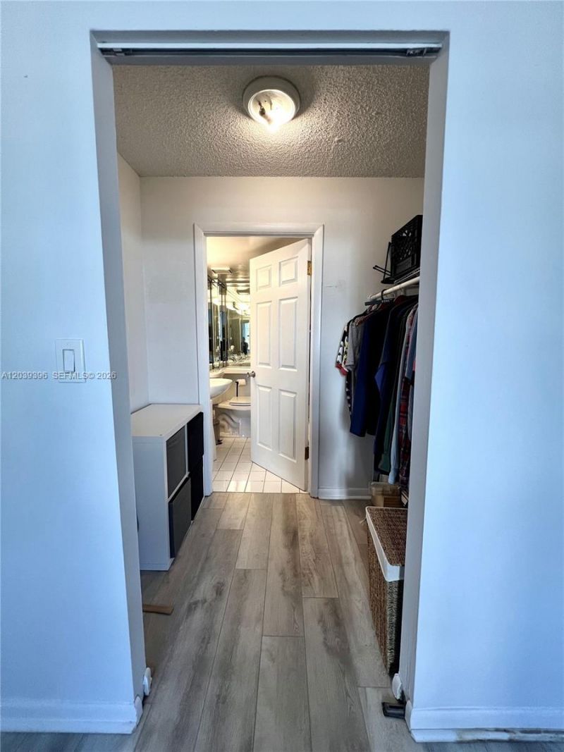 710 Washington Ave , Unit 319, Miami Beach, FL 33139 Photo